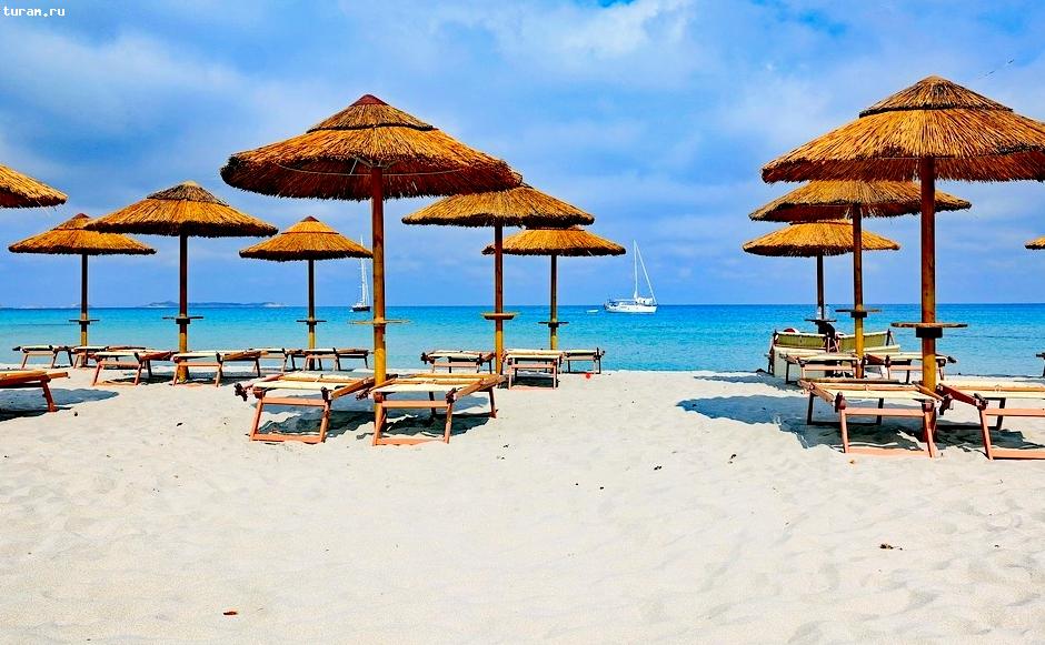 10 красивых песчаных пляжей в Крыму